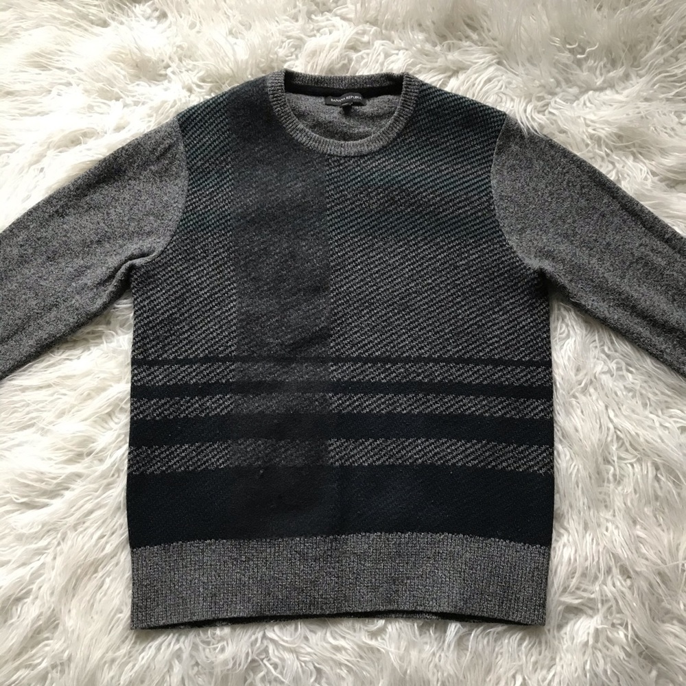 BANANA REPUBLIC GREY BLK MERINO WOOL BLEND SWEATER‎